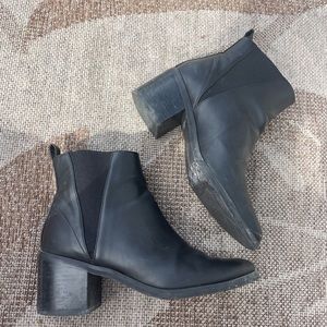 black Abound ankle boot heeled size 8.5